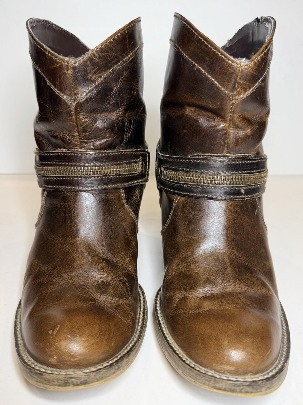 Dingo Metro Leather Ankle Boots Size 7M Harness Zipper Accents Urban Boot Brown